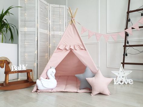 Teepee play tent