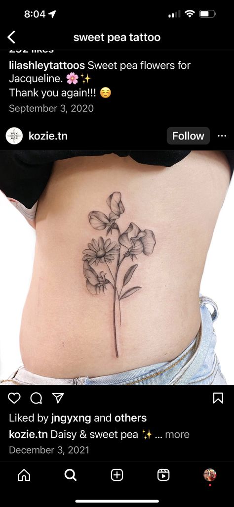 Sweet Pea And Daisy Flower Tattoo, Sweat Pea And Daisy Flower Tattoo, April Tattoo Ideas Birth Month, Sweetpea And Daisy Tattoo, Daisy And Sweetpea Tattoo, Daisy And Sweet Pea, Daisy Sweet Pea Tattoo, Daisy And Sweet Pea Tattoo Birth Flower, Sweetpea Tattoo