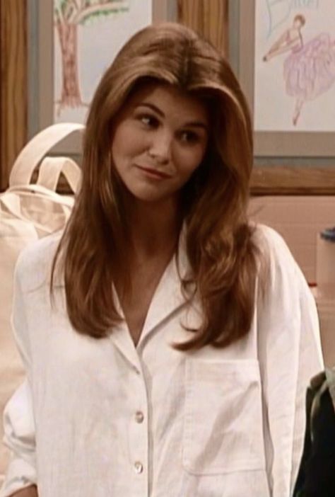 Becky Full House Hair, Aunt Becky Hair, Aunt Becky Outfits, Becky Full House, Feeling Crappy, Aunt Becky, 90s Hair, Lori Loughlin, House Aesthetic