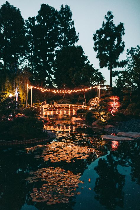 Japanese Wedding Venue, Midnight Garden Wedding, Japanese Wedding Aesthetic, Wedding In Japan, Japan Elopement, Japanese Style Wedding, Whimsical Beach Wedding, Japanese Garden Wedding, Wedding Japanese