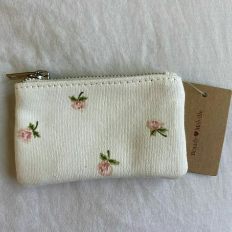 pretty coin purse from brandy🩰🌸 Coquette Closet Essentials, Small Wallet Diy, Coquette School Bag, Girly Crafts Aesthetic, Coquette Gift Ideas, Sewing Coquette, Manualidades Coquette, Coquette Accesorios, Coquette Sewing