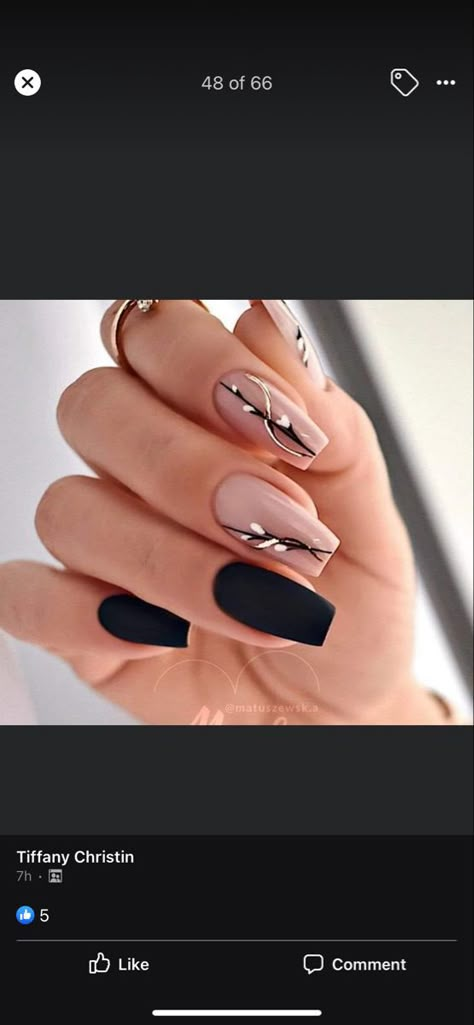 Black And Gold Nails For Wedding, Black Beige Nails Design, Beige Nails With Black Design, Graduation Nails For Black Dress, Black Classy Nail Designs, Black Nude Gold Nails, Nails Black And Beige, Fancy Black Nails Classy, Nails For A Black Dress Classy