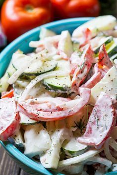 Creamy Tomato and Cucumber Salad Creamy Cucumber Tomato Salad, Tomato And Cucumber Salad, German Cucumber Salad, Tomato And Onion Salad, Tomato And Cucumber, Broccoli Cauliflower Salad, Sliced Tomatoes, Tomato Salad Recipes, Creamy Cucumber Salad