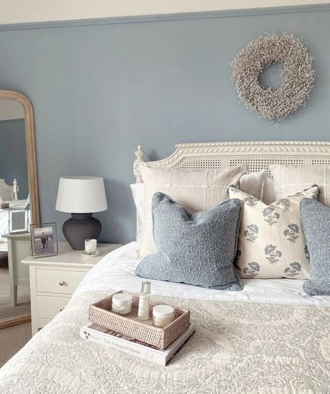 9 Beautiful Blue Bedroom Ideas For A Chic and Relaxing Vibe - Home Chic & Comfort Blue And White Country Bedroom, Wedgewood Blue Bedroom, Powder Blue Master Bed, Coastal Bedroom Blue Walls, Blue White Room Bedrooms, Light Blue Guest Room Ideas, Blue And Beige Bed, Light Blue Neutral Bedroom, Blue Gray Bedroom Decorating Ideas