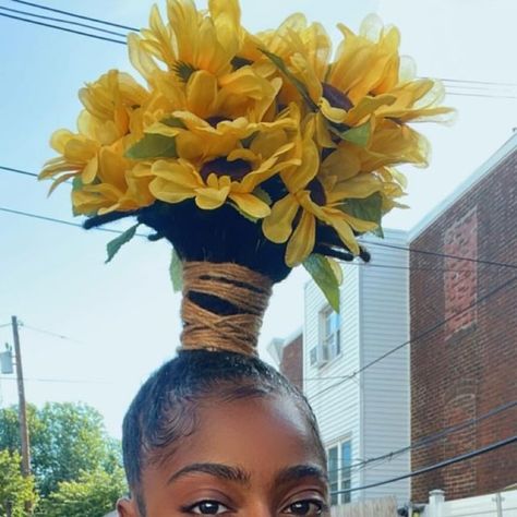 HERetha Franklin 👑♈️ on Instagram: "Flower girl with her locs for Odunde. 🌻" Locs With Flowers, Flowers In Locs, Maternity Shoot, Birthday Photoshoot, Pregnancy Shoot, Locs, Flower Girl, Birthday, Flowers