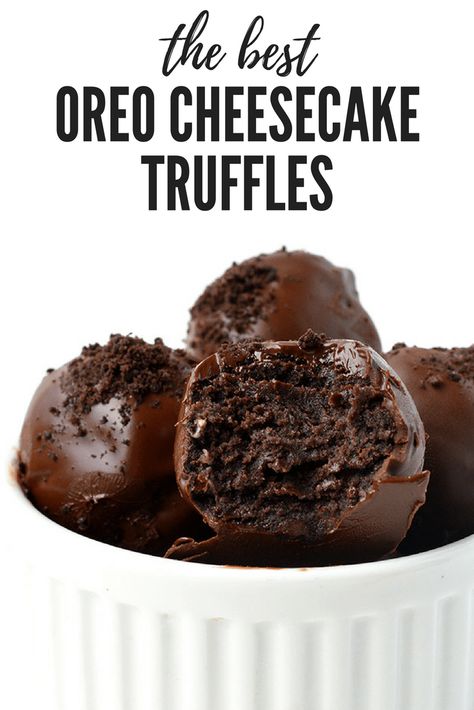 The BEST 3 Ingredient Oreo Cheesecake Truffles! You'll never believe how easy these chocolate truffles are to make and everyone always loves them! Recipe from sweetestmenu.com #truffles #oreos #chocolate #dessert Oreo Truffle, Oreo Cake Pops, Cheesecake Truffles, Homemade Chocolate Truffles, Dessert Oreo, Oreo Recipes, Oreo Pops, Truffle Recipe Chocolate, Truffle Recipe