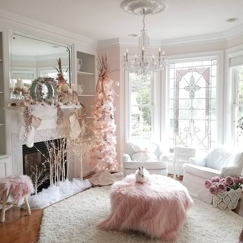 Penny/Happy Days Farm® on Instagram: “"Good mownin.  Is it Chwistmas yet?" 🐇 . . . . . . . . . . #crazy4christmasdecor #christmasdecor #pinkchristmas #happydaysfarmshabbyinpink…” Pink Christmas Living Room, Pink Holiday Aesthetic, Pink White Decor, Salons Cottage, Holiday Living Room, Holiday Aesthetic, Christmas Living Room, Living Room Images, Pink Xmas