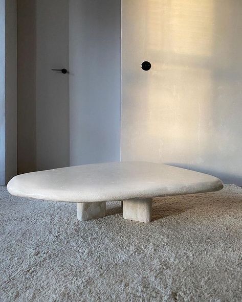 Plaster Coffee Table, Cement Furniture, Natural Table, Flat Interior, Modern Houses Interior, Diy Interior, Furniture Details, Storage Design, Matte Satin