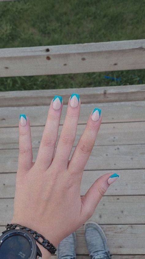 Nails Acrylic Country, Simple Accent Nail Ideas, Cute Western Nails Simple, Western Nail Inspiration, Nail Inspo Country, Western Nail Art Turquoise, Easy Western Nails, Simple Country Nails, Western Nails Simple