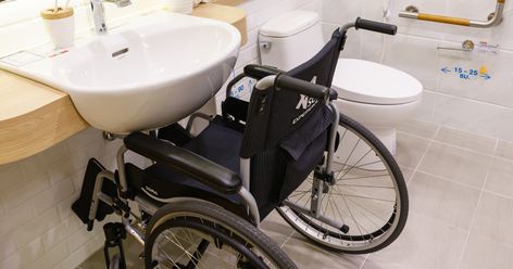 This Article Provides 15 Quick Tips on Choosing a Wheelchair Accessible Bathroom Sink. Find Out More About the Benefits of Wheelchair Accessible Bathroom Sinks. Accessible Bathroom Sink, Roll In Showers, Accessible Bathroom Design, Disabled Bathroom, Ada Bathroom, Accessible Bathroom, Plumbing Drains, Bathroom Tub, Bathroom Plumbing