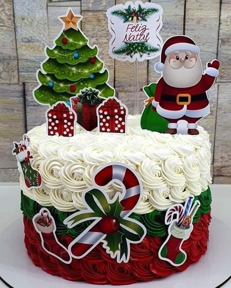 Christmas Cake Ideas, Christmas Themed Cake, Christmas Cake Designs, Buttercream Cake Decorating, Christmas Cake Topper, New Year's Cake, Simple Cake Designs, Christmas Cake Decorations, Xmas Cake