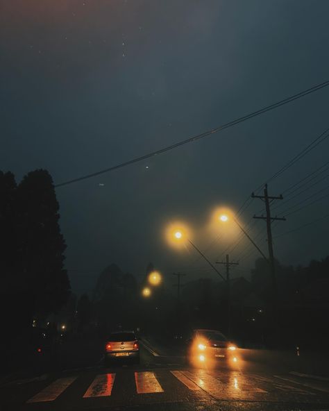 Took some awesome photos today in Katoomba 🖤 Help me to pick a favorite ❤️ #photo #photography #art @visitnsw #moody Moody City Photography, Film Photography Dark, Moody Night Photography, Moody Vibes Aesthetic, Nostalgia Aesthetic Photography, Moody Pic, Monday Aesthetic, Midnight Aesthetic, Nostalgic Photography