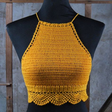 Crochet (@mascrochetmedellin) • Fotos y videos de Instagram Tops A Crochet, Cheap Crop Tops, Diy Crop Top, Beach Crochet, Bikinis Crochet, Crochet Halter Top, Crochet Crop Top Pattern, Top Diy, Mode Crochet