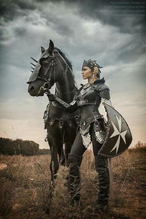 I love warrior women. Warrior Costume, Horse Costumes, Female Armor, Fantasy Photography, Warrior Girl, Fantasy Costumes, Blackest Knight, Warrior Princess, Fantasy Warrior