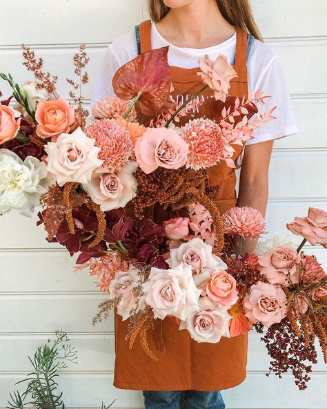 Rusting Wedding, Wedding Color Pallet, Earthy Wedding, Blush Wedding Flowers, Happy Wedding Day, Wedding Flower Inspiration, Dallas Wedding, Bride Bouquets, Arte Floral