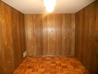 At one part of our house, you can see 6 different types of wood panelling. It's time for that to end! 70s Wood Wall Paneling, Removing Wood Paneling Walls, 70s Wood Paneling Living Room, 1970s Wood Paneling, 70s Wood Paneling, 70s Interior Design Retro, Paneling Living Room, Wood Paneling Decor, 1970s Living Room