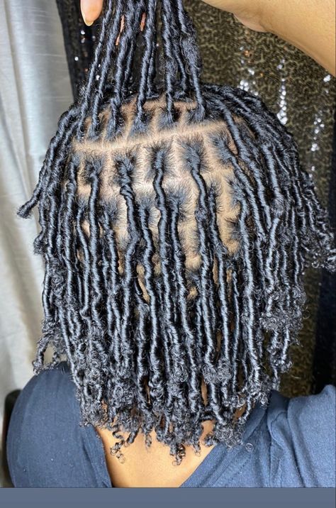 Coil Dreads Natural Hair, 100 Starter Locs, Starter Locs Coils Vs Twists, Starter Locs For Black Women, Dreads With Extensions Black Women, Stater Locs Black Women, Loc Sizes Chart Black Women, Black Women Starter Locs, Coil Starter Locs 4c Hair