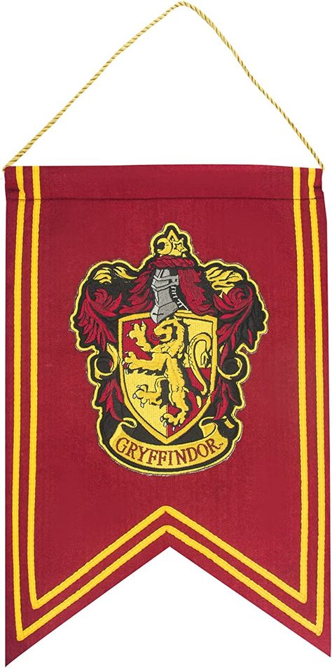 Gryffindor Bedroom, Harry Potter Pages, Harry Potter Bedroom Ideas, Harry Potter Felt, Harry Potter Room Ideas, Harry Potter Banner, House Playroom, Harry Potter Accessories, Warner Bros Studio Tour