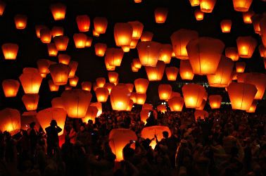 Go to Kuala Lumpur, Malaysia for the Mid-Autumn Festival with my sister Flying Lanterns, Sky Lantern, Chinese Lantern Festival, Bamboo Lantern, Sky Lanterns, Lantern Festival, Bar Art, Chinese Lanterns, Photorealism