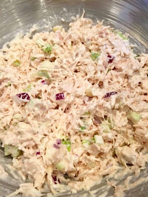 Weight Watchers Chicken, Deli Chicken Salad Recipe, Deli Style Chicken Salad, Chicken Salad Croissant, Best Chicken Salad, Best Chicken Salad Recipe, Keto Chicken Salad, Chicken Salad Recipe Easy, Easy Chicken Salad