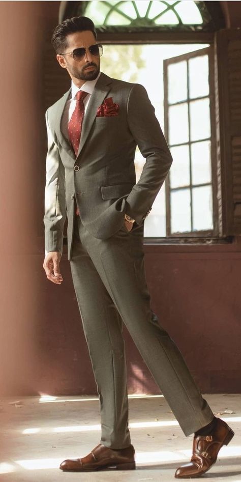 Pose For Men In Formal, Blazer Photoshoot Men, Formal Men Photoshoot Poses, Photoshoot In Blazer, Blazer Poses For Men, Blazer Outfits Men Classy, Casual Blazer Outfits Men, Formals For Men