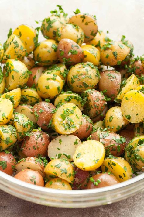 This fresh, no-mayo French potato salad with mustard vinaigrette and fresh herbs is a simple and delicious side any time of year. Baby Potato Salad Recipe, Boil Red Potatoes, Boiled Red Potatoes, Potato Salad No Mayo, French Potato Salad, Potato Salad Mustard, Potatoe Salad, French Potatoes, Red Potato Salad