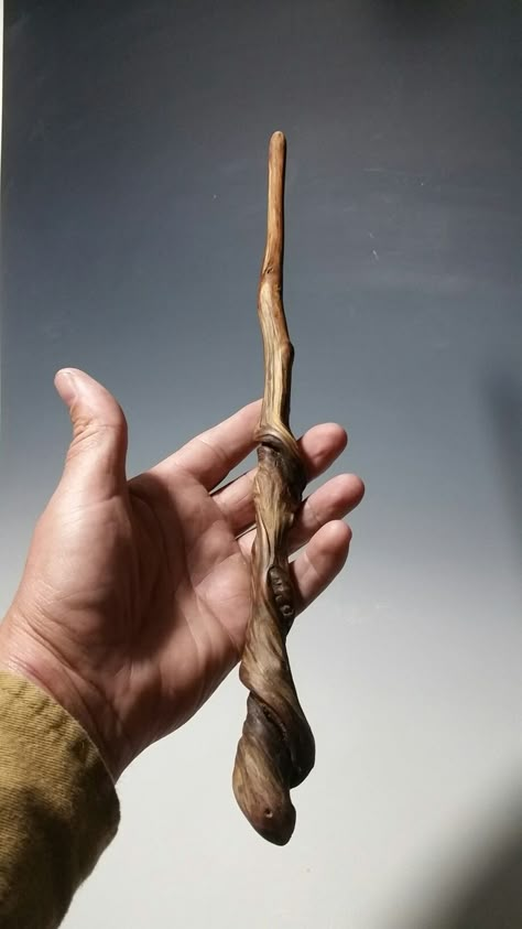 Hand Carved Wooden Wands, Fantasy Wooden Staff, Wand Claims, Wand Carving, Witchcraft Wands, Driftwood Wand, Wood Artifacts, Snake Wand, Wood Wand