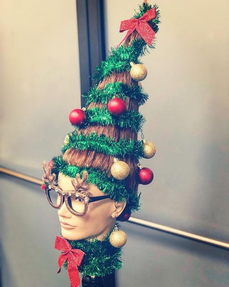 Salon Station Christmas Decorations, Christmas Hair Salon Decor, Bedazzled Mannequin, Hair Salon Christmas Window Display, Hair Salon Christmas Tree, Hair Salon Christmas Decor Ideas, Anything But Hair Project Cosmetology, Beauty Salon Christmas Decorations, Salon Christmas Tree