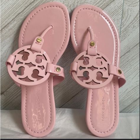 Brand New , Never Worn Tony Burch Sandals, Chanclas Aesthetic, Fire Shoes, Pretty Sneakers, Pretty Sandals, Pink Lifestyle, Trendy Shoes Sneakers, Pretty Shoes Sneakers, Nike Shoes Girls