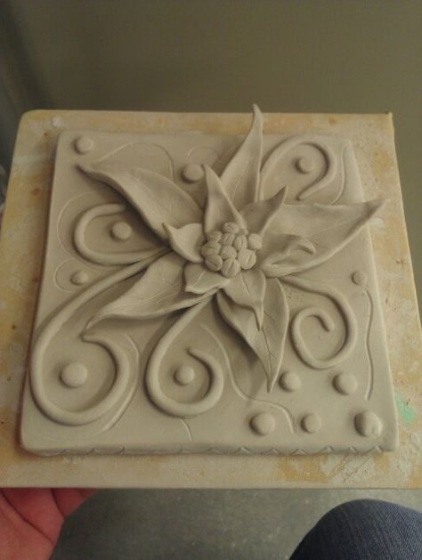 Flower Clay Tiles Design, Clay Relief Ideas, Tile Relief Ceramics, Ceramics Relief Ideas, Tile Ceramic Ideas Art, Clay Tile Ideas Ceramic Art, Ceramic Flower Tiles, Clay Relief Tiles Ideas, Clay Tile Art Ideas