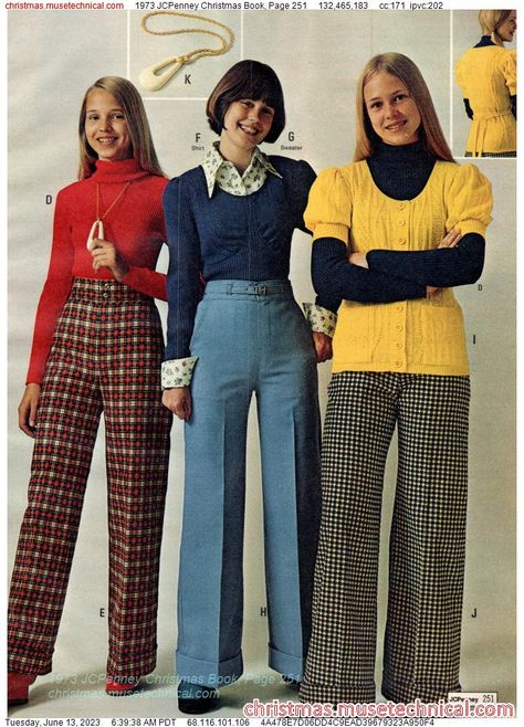 1973 JCPenney Christmas Book, Page 251 - Catalogs & Wishbooks 80's Outfit, 1970s Outfits, Fashion Eras, Mode Teenager, 70s Outfit, 70s Inspired Outfits, 70s Women Fashion, 1970s Fashion Women, Style Année 70