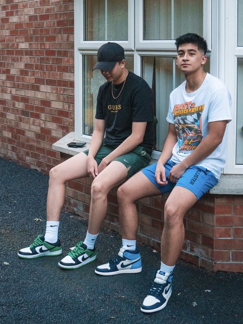 Casual Outfits With Nike Dunks, Shorts With Jordans Outfits, Jordan 1 Outfit Men Summer, Jordan 1 Outfit Men Fashion, Jordan 1 Low Outfit Men, Dunks Fashion, Jordan 1 Low Outfit, Jordan 1 Outfit Men, Blue Shorts Outfit