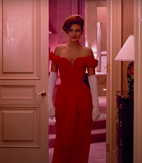 Vivian's opera dress from Pretty Woman. Pretty Woman Red Dress, Woman Red Dress, Tv Dress, Pretty Woman Movie, Opera Dress, Easter Dresses For Toddlers, Met Gala Dresses, Dress With Gloves, Movie Inspired Outfits