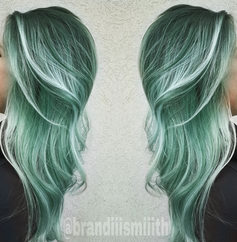 Cute Hair Colors, Creative Hair Color, Teal Hair, Minty Fresh, Platinum Hair, Fresh Hair, Winter Hair Color, Hair Up Styles, Hair Dye Colors