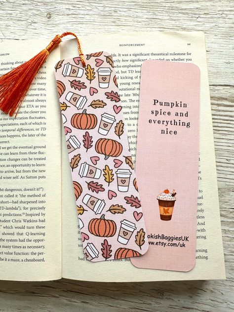 This bookmark would be a wonderful and unique gift for any book lover.  ➡️ Bookmark details: -- Designed and made in the UK -- Double-sided  -- Size 2" x 6.5" (5cm x 16.5cm) -- Rounded corners -- Available with or without tassel (select the desired option). The colour of the tassel may vary, but it will be some nice matching colour. -- Available with or without lamination (select the desired option) ➡️ Non-laminated bookmark is printed on high quality 300 gsm linen textured card with luxurious a Booktok Bookmarks, Pretty Bookmarks, Fall Bookmarks, Pink Bookmark, Halloween Bookmarks, Bookmark Ideas, Unique Bookmark, How To Make Bookmarks, Fall Gifts