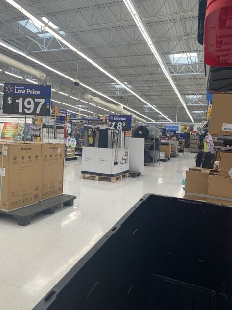 Walmart Job Aesthetic, Walmart At Night, Working At Walmart Aesthetic, Walmart Inside, Walmart Pics, Walmart Aesthetic, Ella Core, Walmart Usa, Usa Life