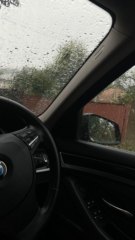 X6 Competition, Meal Snap, Driving Aesthetic, Car Snap, Amazing Nature Photography, Bmw X6, Black Car, Rainy Days, Amazing Nature