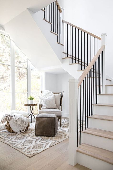 This gorgeous stairway designed by Trickle Creek Homes is so stunning! Stairs Renovation, Stairs Makeover, House Staircase, Stair Railing Design, Staircase Remodel, Stair Remodel, Stairway Design, Stair Case, Lan Can