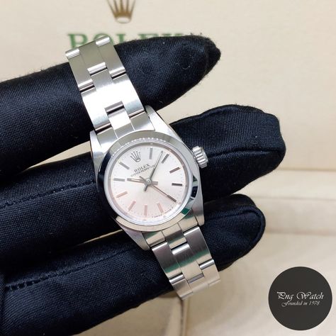 Rolex 26mm Silver Indexes Dial Oyster Perpetual REF: 67180 (W Series)! Rolex 26mm, W Series, Rolex Oyster Perpetual, Rolex Oyster, Oyster Perpetual, Watches Jewelry, Chic Outfits, Rolex, Silver