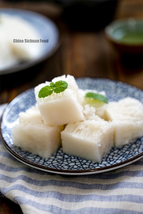 Chinese rice cake (Bai Tang Gao) Fa Gao Recipe, Chinese Rice Cake, Fa Gao, Steamed Rice Cake, Kek Lapis, Korean Rice Cake, Chinese Rice, Chinese Vegetables, Korean Rice