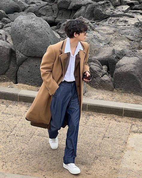 Korean Men Winter Outfit, Preppy Outfits Men, Mens Preppy Outfits, Korean Outfits Men, Winter Outfits Men Streetwear, Korean Winter Outfits, Korean Mens Fashion, Outfits Men Streetwear, Streetwear Korean