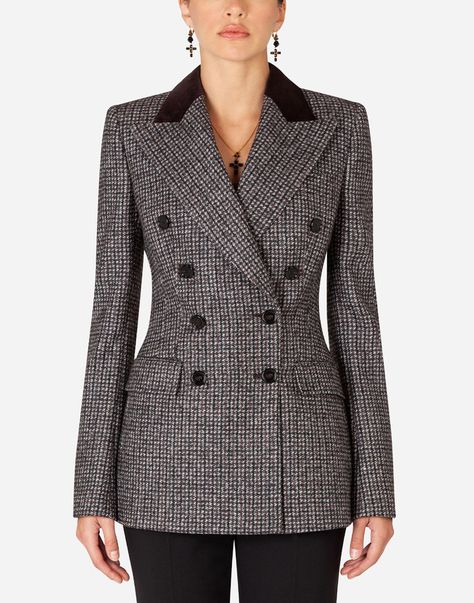 Tweed Blazer Outfit Women, Tweed Blazer Outfit, Tweed Jacket Outfit, Womens Business Attire, Blazer Outfits For Women, Women's Blazers, Woman Suit Fashion, Womens Blazers, Breasted Blazer