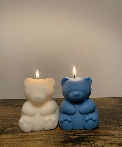 Funky Candles, Valentine Candles, Candle Obsession, Homemade Scented Candles, Bear Candle, Minimalist Candles, Water Candle, Pretty Candle, Cute Candles