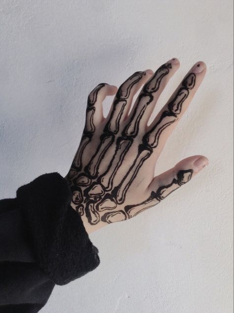 Nails With Fire, Sharpie Tattoos, Bone Tattoos, Hand Doodles, Skeleton Hand Tattoo, Hand Drawings, Aesthetic Tattoos, Śliczne Tatuaże, Unique Acrylic Nails