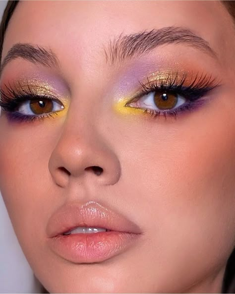 Maquillage On Fleek, Mekap Mata, Eye Makeup Pictures, Purple Makeup, Smink Inspiration, Eye Makeup Designs, Makijaż Smokey Eye, Dope Makeup, Colorful Eye Makeup