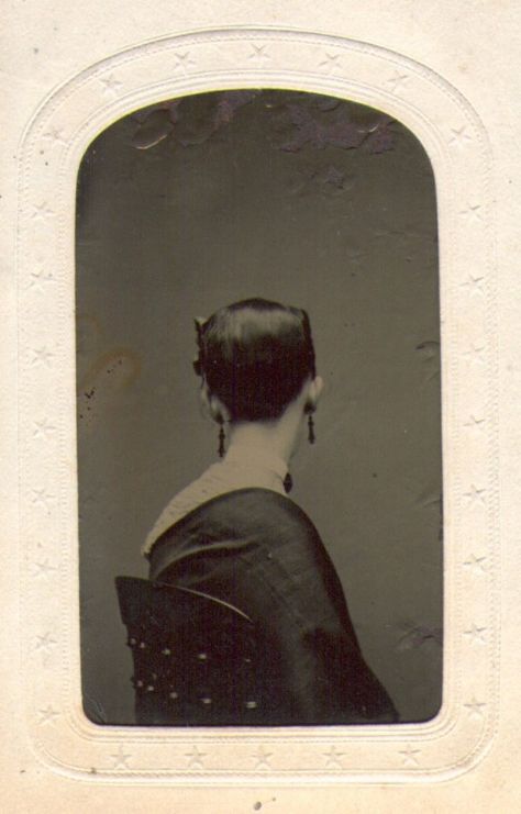 . Female Historical Figures, Photos For Collage, Underground Railroad Quilts, Victorian Photography, Early Photography, Antique Photography, Image Film, Strange Photos, Female Photographers