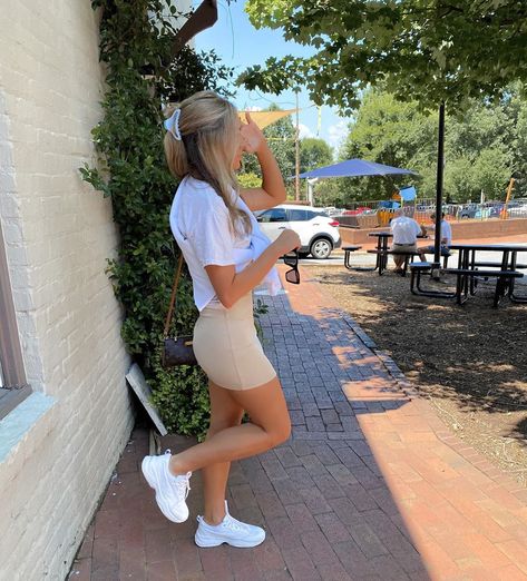 CARSON LIGHT on Instagram: “some snaps from this week ✨👼🏼🍓”  insta blogger, outfit, neutral outfit, nude skirt, white sneakers outfit, chunky sneakers, hair clip, aesthetic outfit, cool outfit, blonde hair, blonde outfit, summer photo inspo, summer 2020 instagram White Chunky Sneakers Outfit, Chunky White Sneakers Outfit, Skirt White Sneakers, Blonde Hair Curled, Hair Goals Blonde, Hair Clip Aesthetic, Chunky Sneakers Outfit, Clip Aesthetic, Photo Inspo Summer