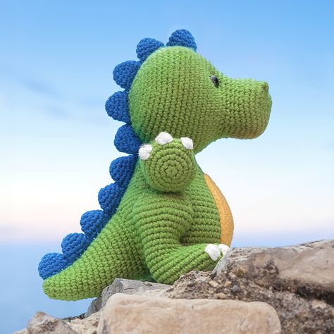 Crocheted Dinosaurs, Dinosaur Crochet Pattern, Crochet Lanyard, Dragon Crochet Pattern, Baby Cardigan Pattern Crochet, Crochet Dinosaur Patterns, Dragon Crochet, Crochet Dragon Pattern, Felt Doll Patterns