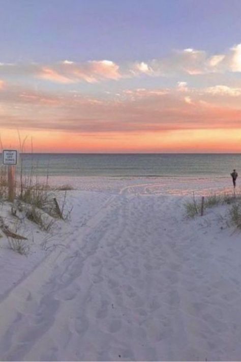 Pretty Sunsets Aesthetic Beach, Beach Aesthetic Sunrise, Tsitp Widget, Summer Widgets Aesthetic, Sunrise Beach Aesthetic, Beach Sunrise Aesthetic, Sunrise Aesthetic Beach, Sunset Beach Aesthetic, Aesthetic Beach Sunset