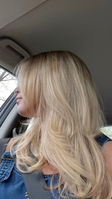 90s Soft Balayage Blonde, Rachel Green Blonde Hair, 90s Soft Blonde Balayage, Blonette Hair Highlights, 90s Blonde Hair, Scandi Blonde Hair, Blond Strands, Blonde Color Hair, Rachel Green Hair